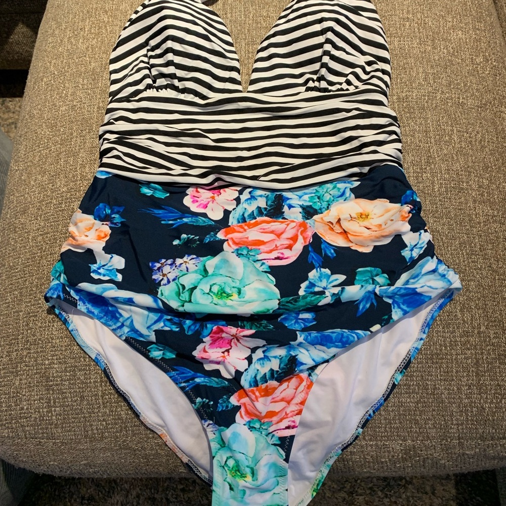 Cupshe Black and White One Piece Swimsuit Bold Stripes